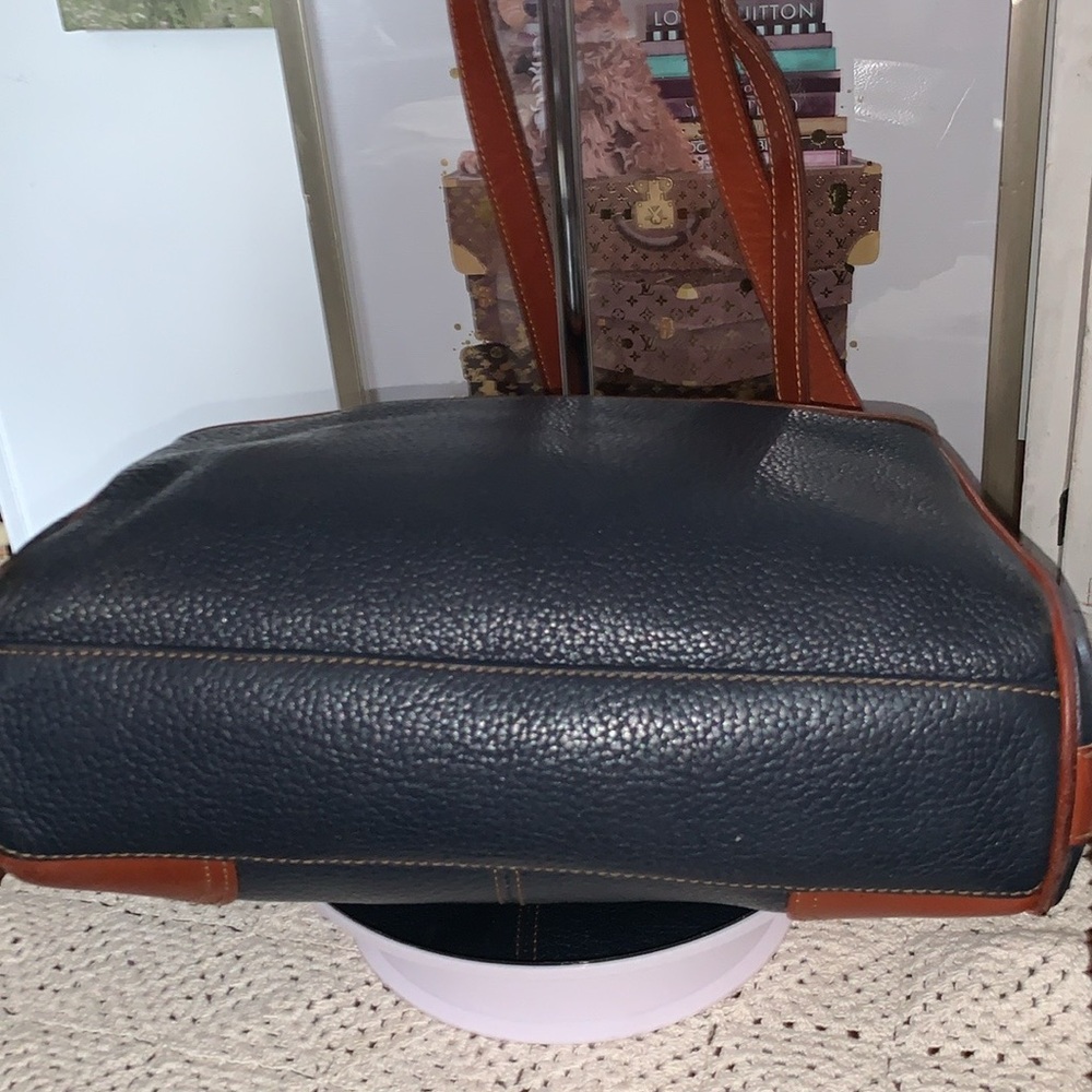 Liz Claiborne Leather Shoulder/Crossbody bag - Picture 7 of 14